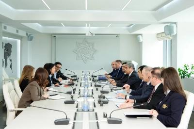 Anar Əliyev AİB nümayəndələri ilə əməkdaşlığı müzakirə edib